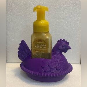 Hen on Nest Foaming Soap Holder